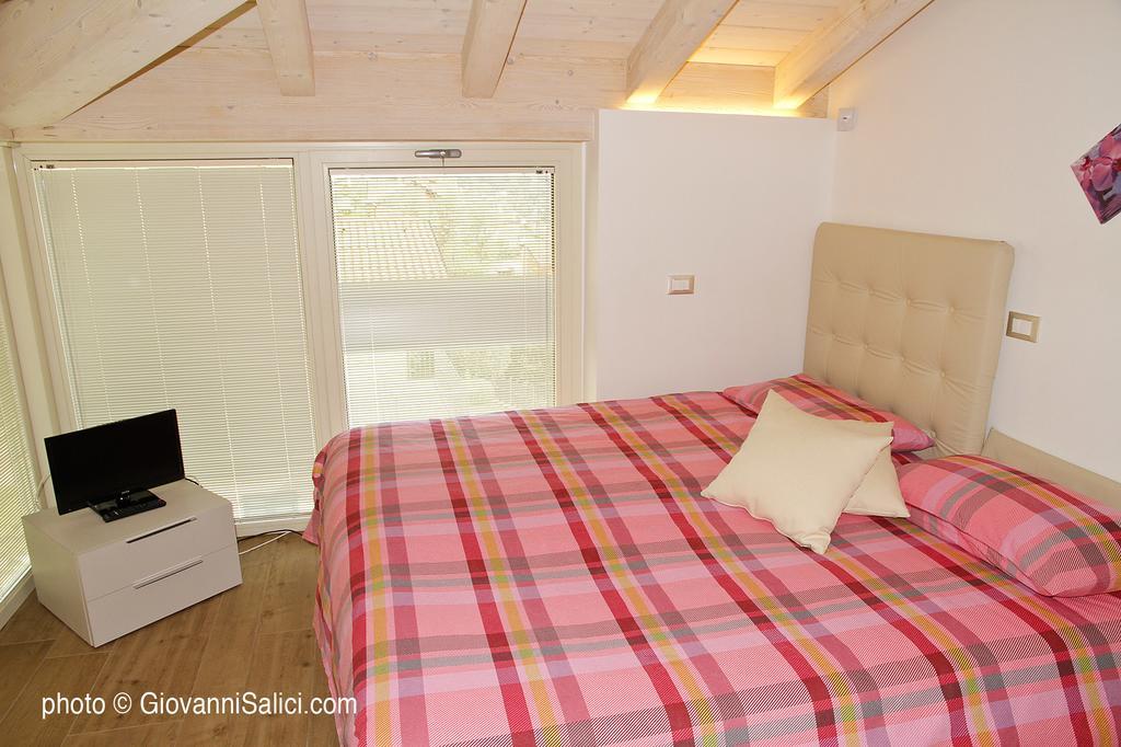 דירות Mezzegra Residenza Simona מראה חיצוני תמונה